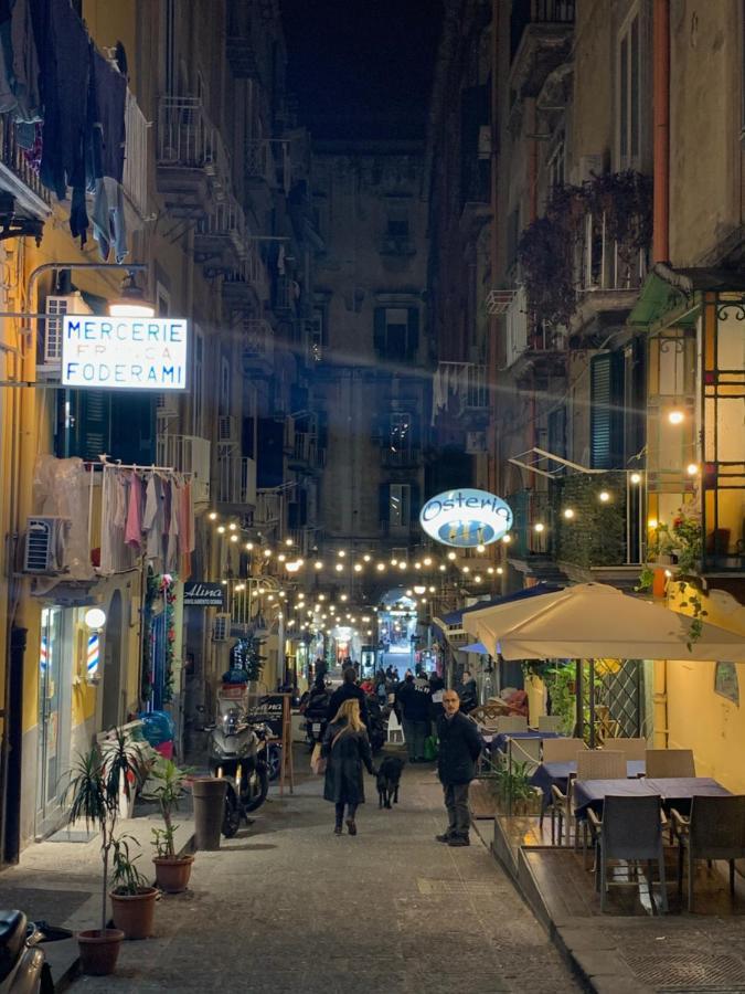 Casa Vacanze Santa Teresella 40 Napoli Eksteriør bilde